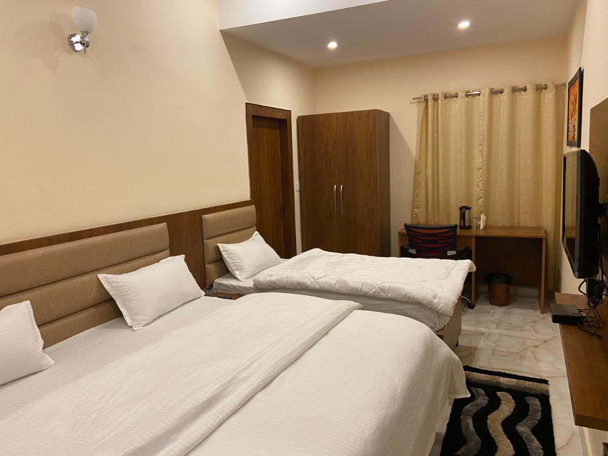 Hotel Tulsi Villa Dehradun Exterior photo